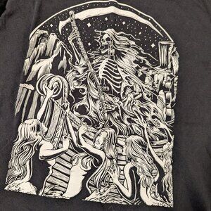 Cove USA mermaid skeleton t shirt
